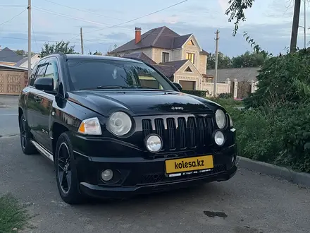 Jeep Compass 2008 года за 5 000 000 тг. в Уральск – фото 4