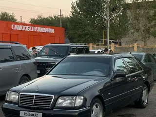 Mercedes-Benz S 320
