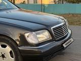 Mercedes-Benz S 320 1994 годаүшін2 800 000 тг. в Актобе – фото 2
