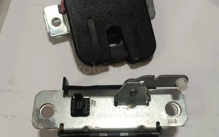 Замок крышки багажника за 12 000 тг. в Алматы