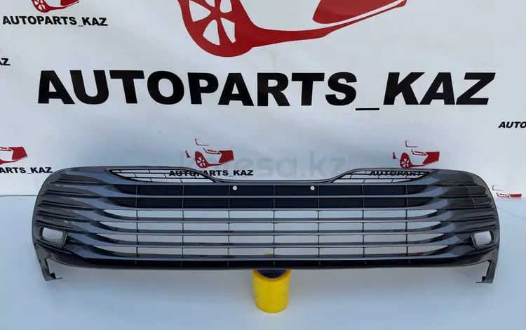 Решетка бампера на CAMRY 70 Серая в оригинале новая за 90 000 тг. в Алматы