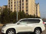 Toyota Land Cruiser Prado 2011 года за 14 100 000 тг. в Астана – фото 2