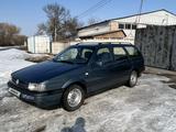 Volkswagen Passat 1990 года за 2 000 000 тг. в Есик