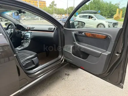 Volkswagen Passat 2013 года за 5 100 000 тг. в Алматы – фото 13