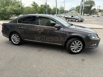 Volkswagen Passat 2013 года за 5 100 000 тг. в Алматы – фото 4