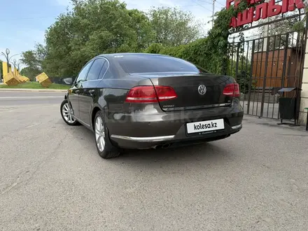 Volkswagen Passat 2013 года за 5 100 000 тг. в Алматы – фото 6