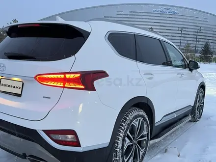 Hyundai Santa Fe 2020 года за 15 200 000 тг. в Астана – фото 9