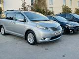 Toyota Sienna 2015 года за 14 500 000 тг. в Актау – фото 2
