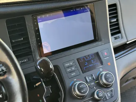 Toyota Sienna 2015 года за 14 500 000 тг. в Актау – фото 10