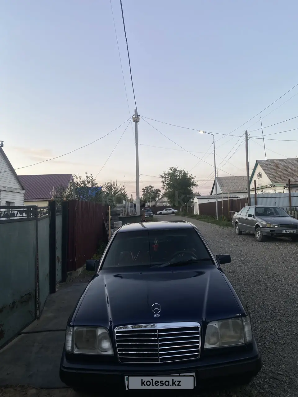 Mercedes-Benz E-Class, 1993