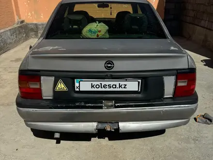 Opel Vectra, 1993
