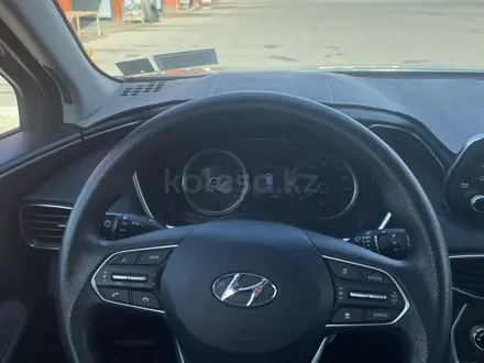 Hyundai Santa Fe 2019 года за 11 500 000 тг. в Актау – фото 8