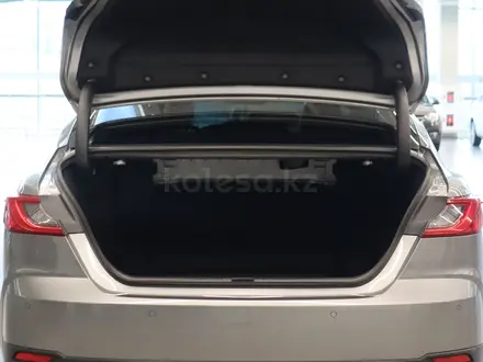 Toyota Camry Prestige 2025 года за 20 000 000 тг. в Астана – фото 11