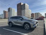 Toyota Highlander 2025 года за 28 500 000 тг. в Астана