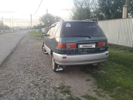 Toyota Ipsum 1997 года за 3 200 000 тг. в Алматы – фото 4