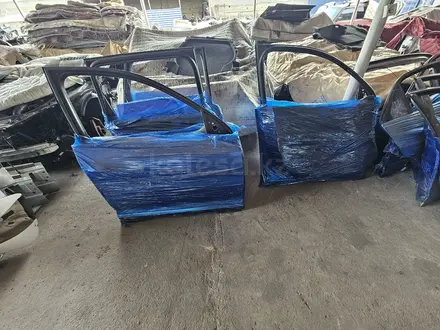 Крышка багажника на Volkswagen Touareg за 90 000 тг. в Шымкент – фото 5