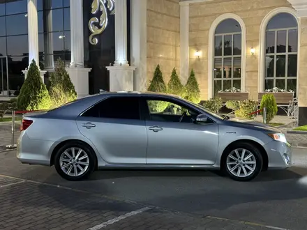 Toyota Camry 2014 года за 5 900 000 тг. в Актау – фото 2