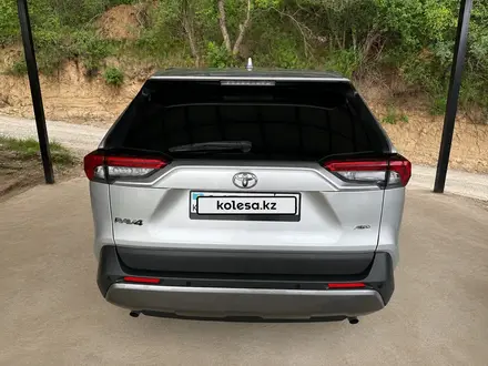 Toyota RAV4 2020 года за 11 900 000 тг. в Алматы – фото 3