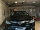 Toyota Camry 2018 года за 13 500 000 тг. в Шымкент – фото 4