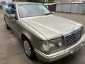 Mercedes-Benz E 230 1991 года за 1 300 000 тг. в Алматы – фото 3