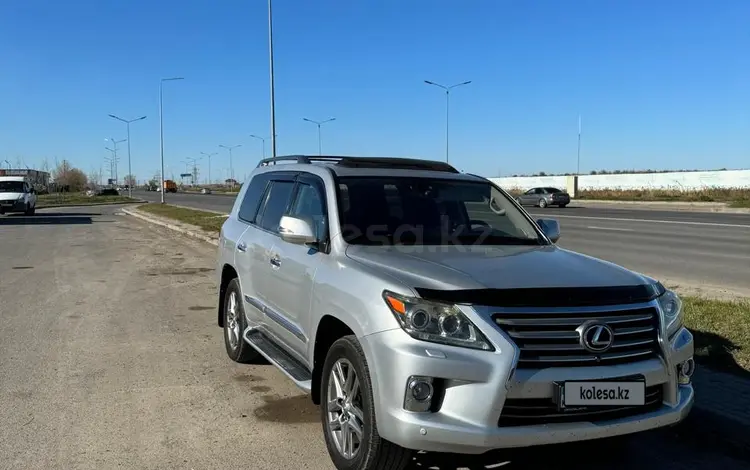 Lexus LX 570 2013 годаfor27 500 000 тг. в Астана