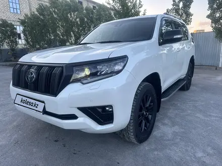 Toyota Land Cruiser Prado 2023 года за 38 000 000 тг. в Актобе – фото 2