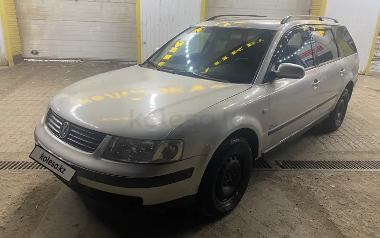 Volkswagen Passat 1999 годаүшін2 200 000 тг. в Уральск