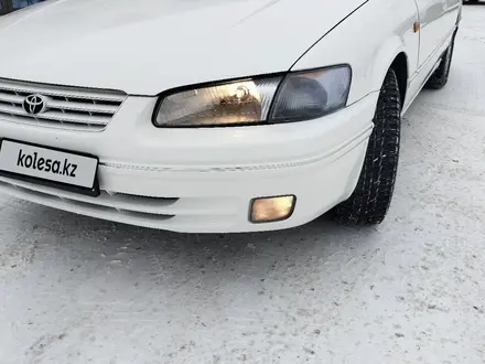Toyota Camry 1998 года за 2 550 000 тг. в Кызылорда – фото 2
