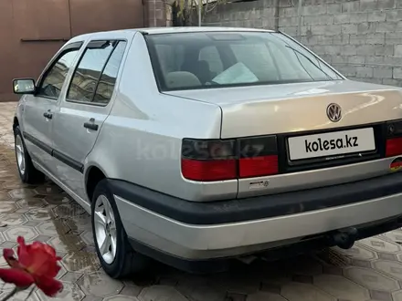 Volkswagen Vento 1996 года за 2 000 000 тг. в Тараз – фото 5