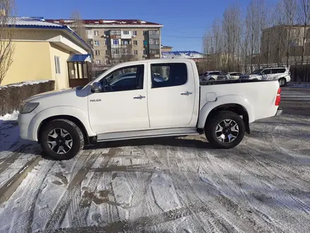Toyota Hilux 2014 года за 10 800 000 тг. в Актобе – фото 3