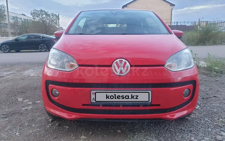 Volkswagen up! 2012 года за 2 999 000 тг. в Караганда