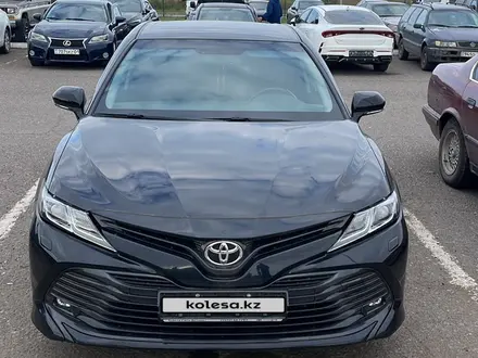 Toyota Camry 2019 года за 14 000 000 тг. в Костанай – фото 5