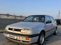 Volkswagen Golf 1993 годаүшін2 400 000 тг. в Тараз