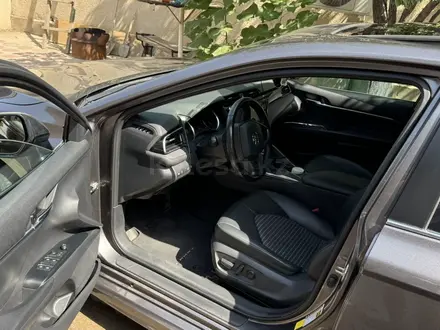 Toyota Camry 2020 года за 11 700 000 тг. в Тараз – фото 9