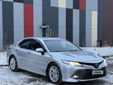 Toyota Camry 2018 года за 12 900 000 тг. в Астана – фото 3