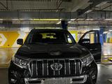 Toyota Land Cruiser Prado 2022 года за 25 000 000 тг. в Шымкент – фото 2