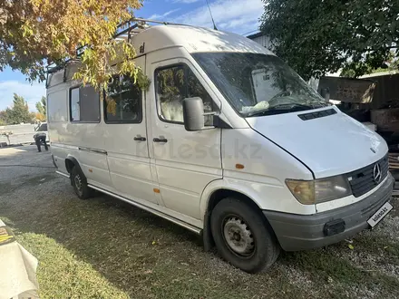 Mercedes-Benz Sprinter 1998 года за 4 700 000 тг. в Талдыкорган – фото 2