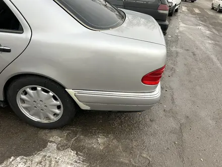 Mercedes-Benz E 280 1997 года за 3 200 000 тг. в Алматы – фото 5