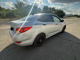 Hyundai Solaris 2012 годаүшін4 300 000 тг. в Житикара – фото 2