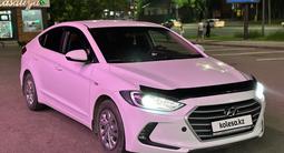 Hyundai Elantra 2018 года за 6 900 000 тг. в Астана – фото 2