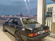 Mercedes-Benz 190, 1992