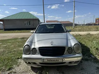 Mercedes-Benz E 320