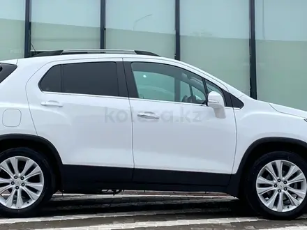 Chevrolet Tracker 2020 года за 8 390 000 тг. в Караганда – фото 4