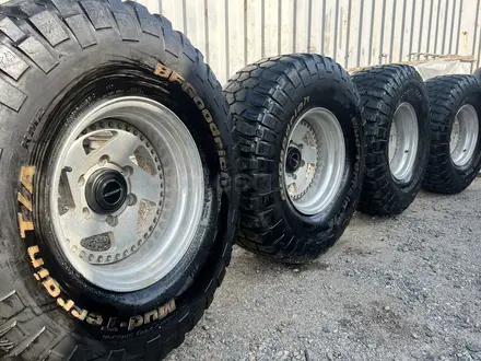 R 15 Japan Berg ширина 8.5j et (-28) с резиной 33-12.5 bfgoodrich M/T. за 360 000 тг. в Алматы – фото 15