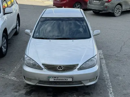 Toyota Camry 2005 года за 5 200 000 тг. в Актау – фото 2