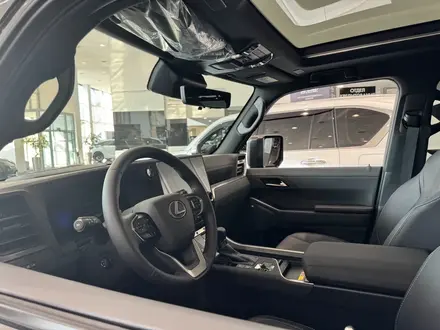 Lexus GX 550 Luxury+ 2025 года за 69 290 000 тг. в Алматы – фото 4