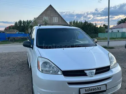 Toyota Sienna 2005 года за 7 500 000 тг. в Актобе – фото 2