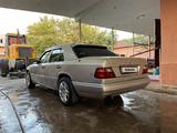 Mercedes-Benz E 280 1994 года за 1 300 000 тг. в Шымкент – фото 2