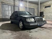 Mercedes-Benz E 220 1993 года за 2 500 000 тг. в Талдыкорган