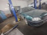 Toyota Avensis 1999 года за 2 500 000 тг. в Семей – фото 3